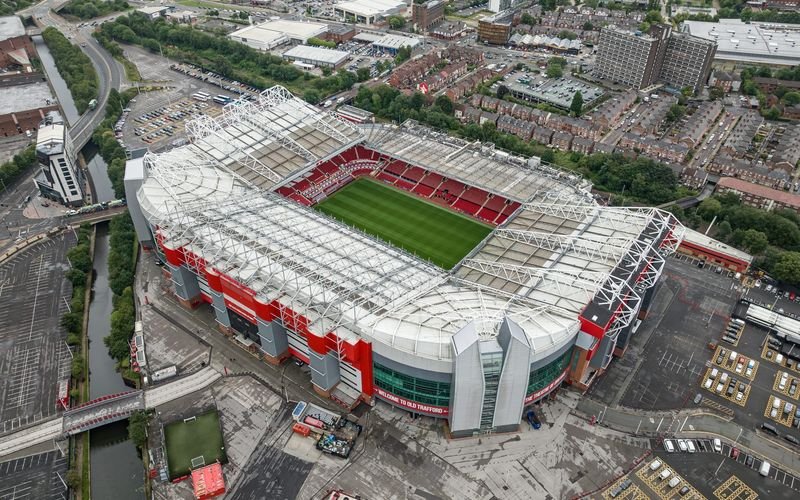 Manchester United v Leeds United